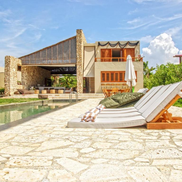 Exclusive 4BR Beach House in Tierra Bomba - Vacation Home - 1