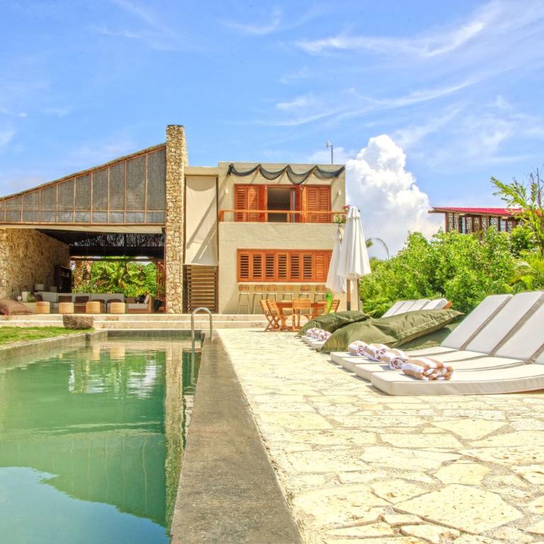 Exclusive 4BR Beach House in Tierra Bomba - Vacation Home - 3
