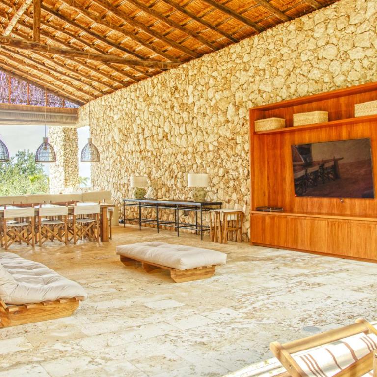 Exclusive 4BR Beach House in Tierra Bomba - Vacation Home - 7