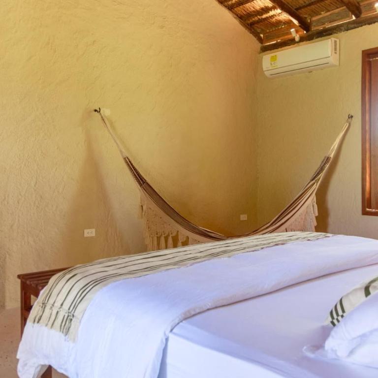 Exclusive 4BR Beach House in Tierra Bomba - Vacation Home - 20