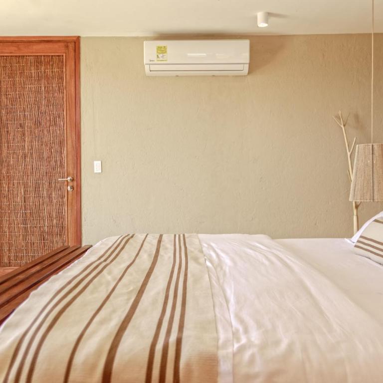 Exclusive 4BR Beach House in Tierra Bomba - Vacation Home - 24
