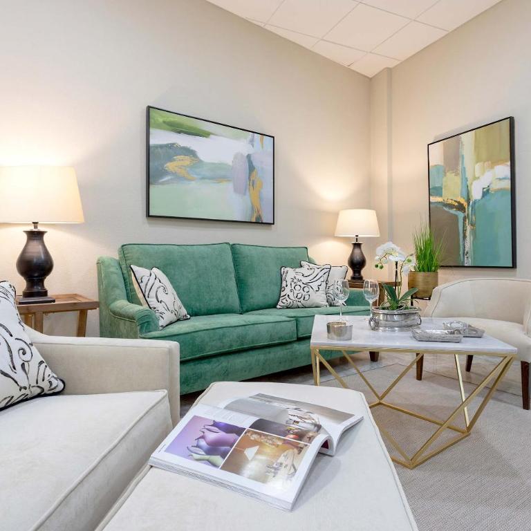 Genteel Home Plaza de las Tendillas - Three-Bedroom Apartment - 4