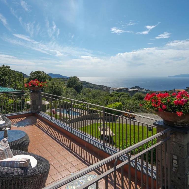 Villa Mimì between Sorrento and Positano - One-Bedroom Villa - 33