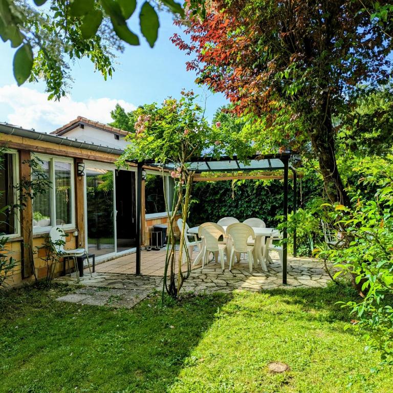 Maison 3 étoiles climatisée, jardin, parking, proche centre et thermes - Two-Bedroom Villa - 4