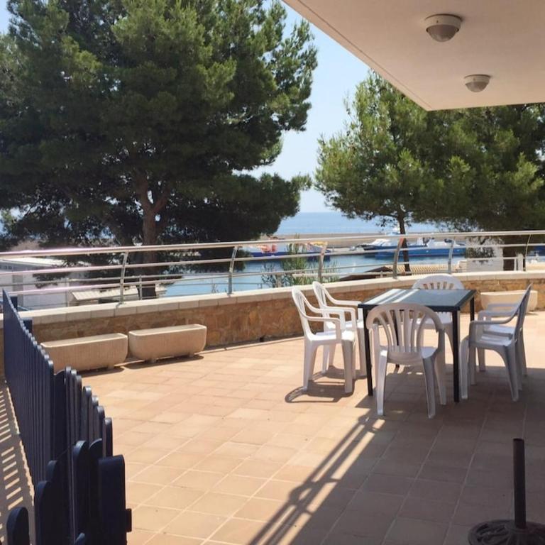 Casascostadorada Ametlla de Mar piso primera línea - Apartamento de 3 dormitorios - 3