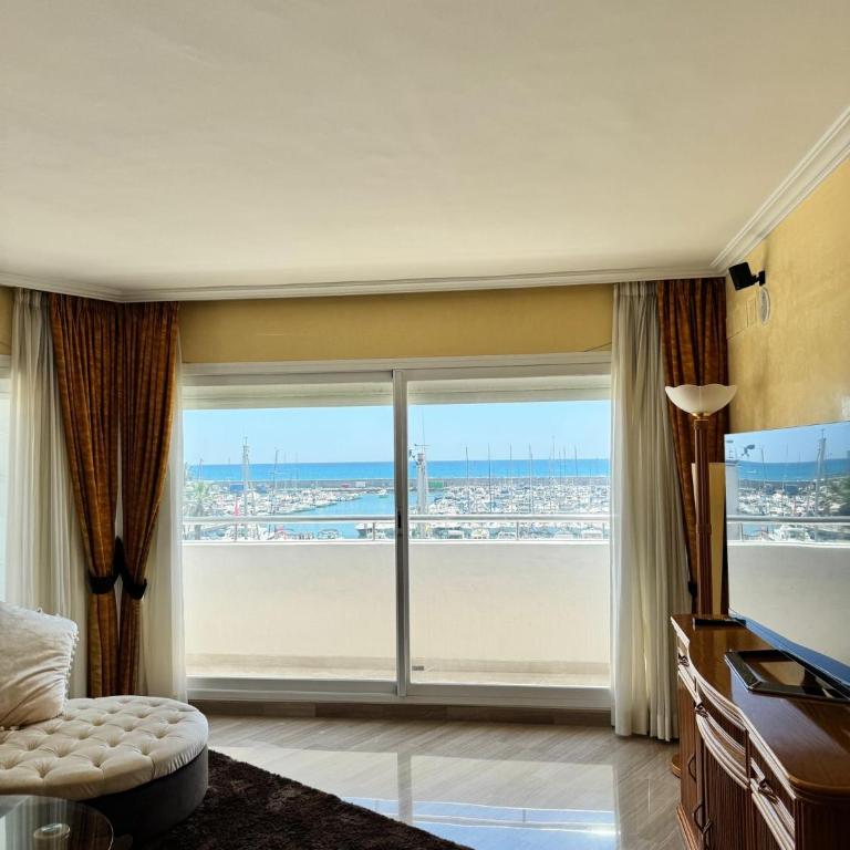 Lujoso Atico Dúplex En Puerto Marina - Apartamento de 3 dormitorios - 4