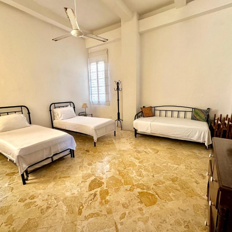 by Calamari Homes - El Porvenir 306 walled city - Two-Bedroom Apartment - 9