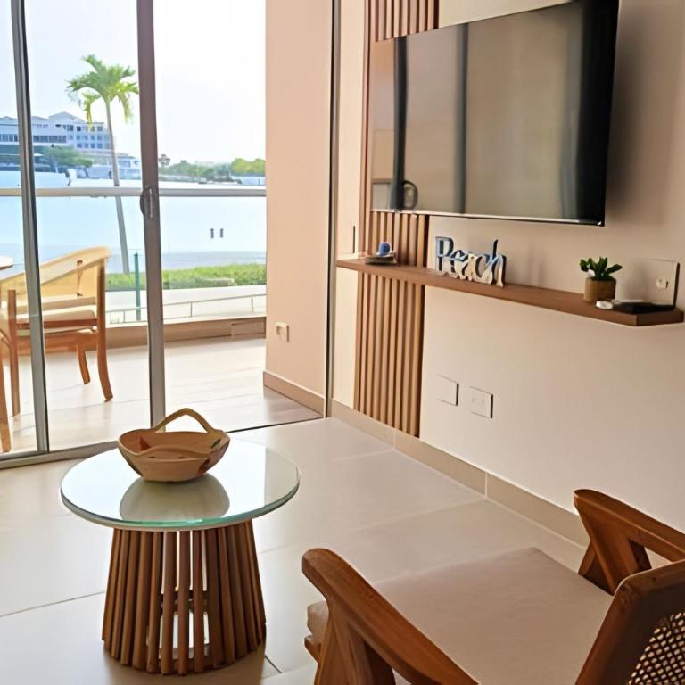 Vista impresionante y cama king en Baia Kristal - Apartamento con vistas al lago - 13