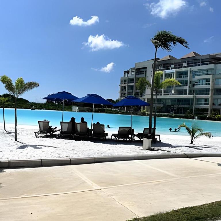 Vista impresionante y cama king en Baia Kristal - Apartamento con vistas al lago - 27