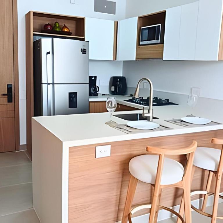 Vista impresionante y cama king en Baia Kristal - Apartamento con vistas al lago - 31