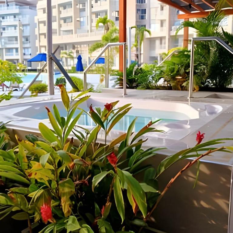 Vista impresionante y cama king en Baia Kristal - Apartamento con vistas al lago - 34
