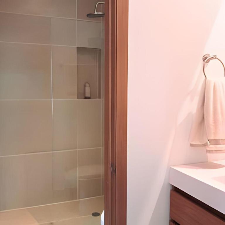 Vista impresionante y cama king en Baia Kristal - Apartamento con vistas al lago - 41