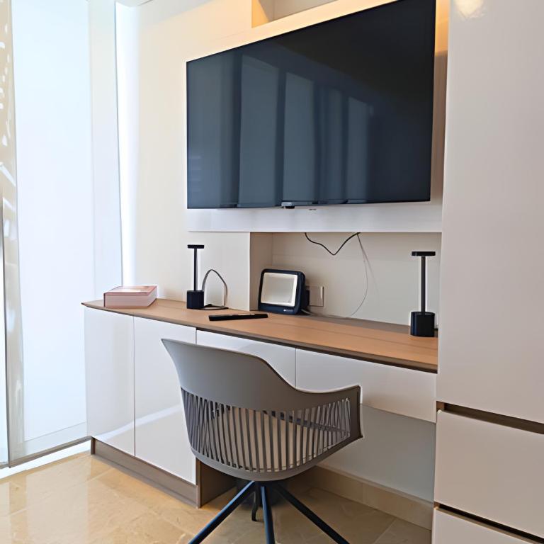 “Beach, Sea View & Comfort, Perfect Location” - Two-Bedroom Apartment with Ocean View - 25