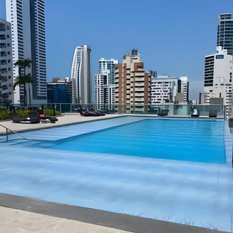 Chic Apartment Near It All - One-Bedroom Apartment with Balcony and Sea View - 1