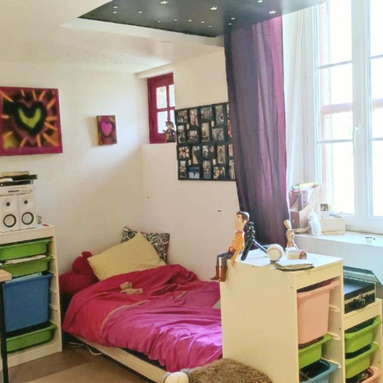 Maison dans un coin de verdure proche de la Sorgue - Three-Bedroom House - 8