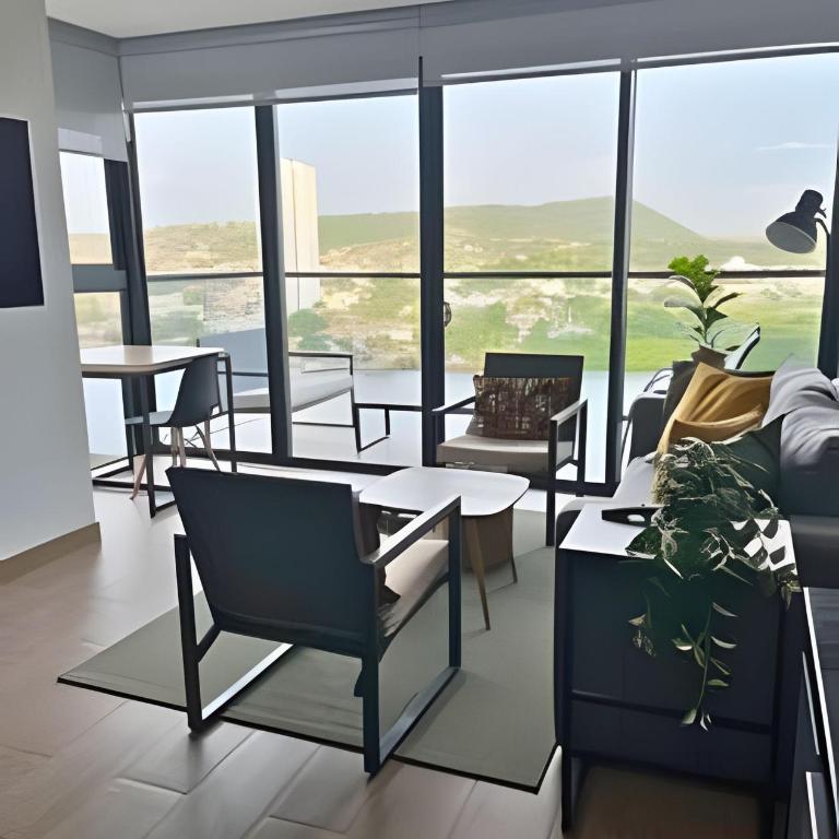 New Gem, 2B, 4 blocks from Center Amazing Views - Two-Bedroom Apartment with Bay View - 29