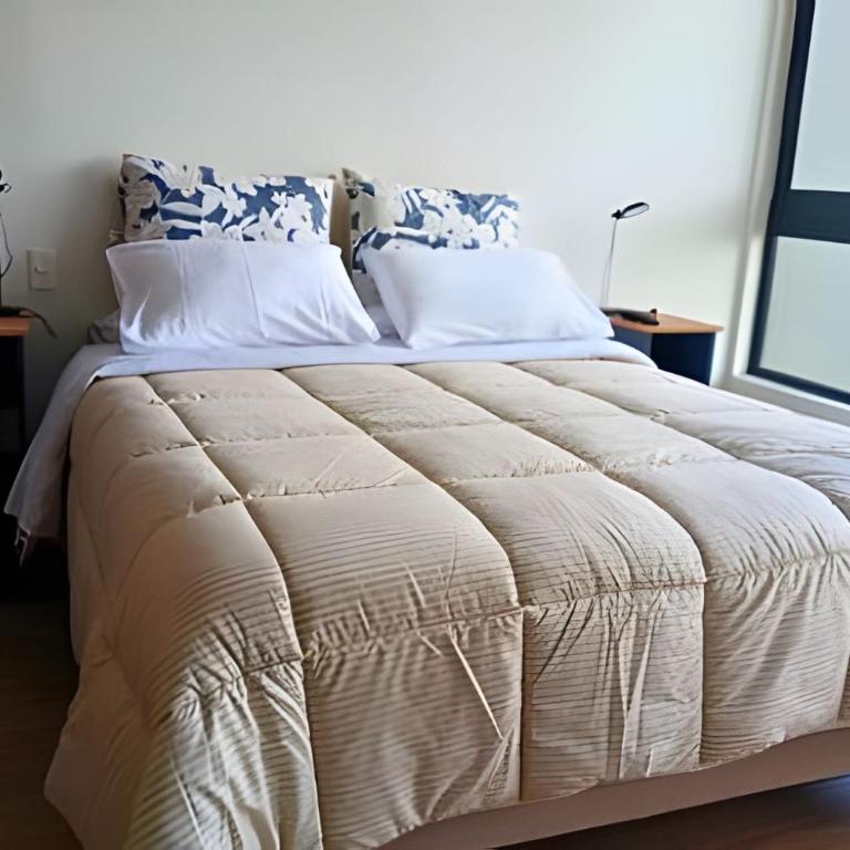 Luxury 2B, stunning View 4 Blocks from walled City - Two-Bedroom Deluxe Apartment with Harbor View - 3