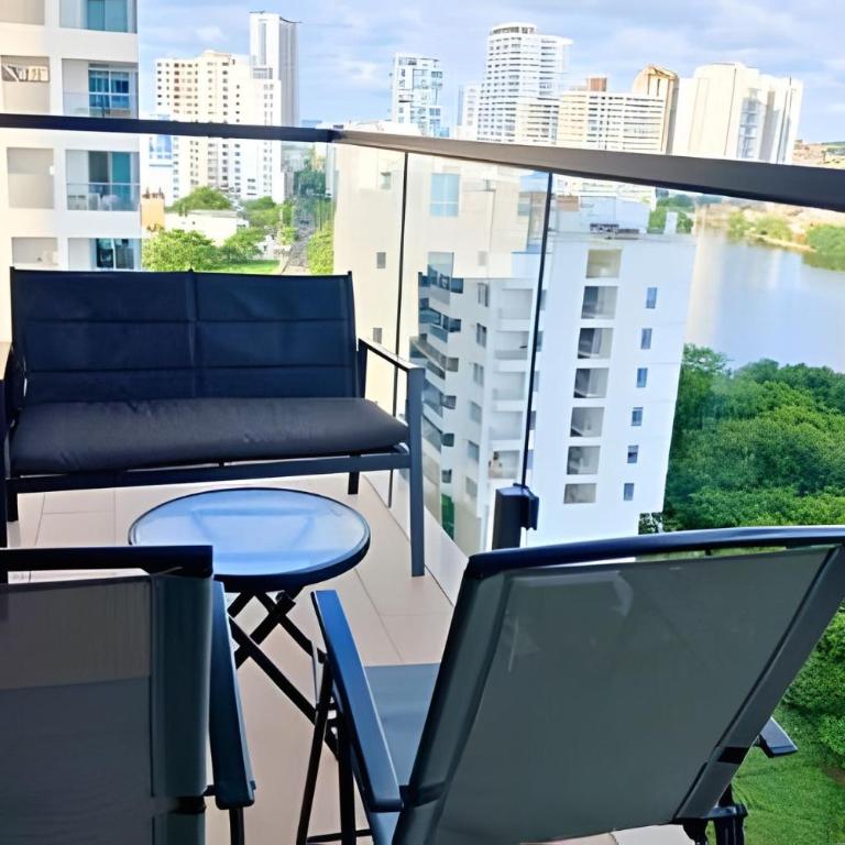 Luxury 2B, stunning View 4 Blocks from walled City - Two-Bedroom Deluxe Apartment with Harbor View - 18