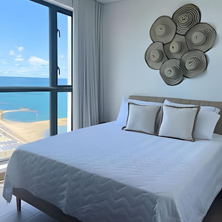 Brand New Apt Pool & City Views - Two-Bedroom Apartment with View - 3