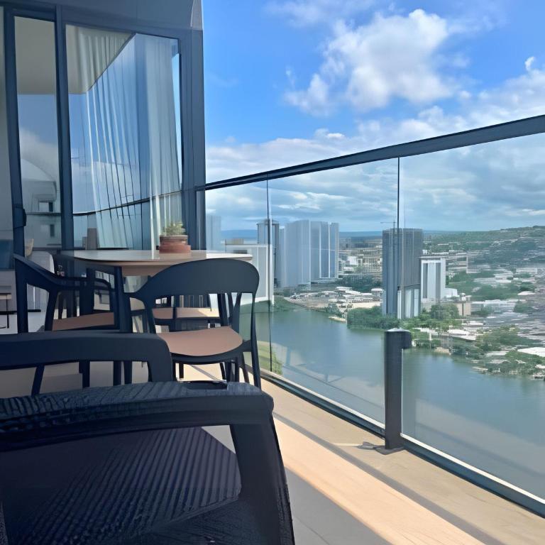Brand New Apt Pool & City Views - Two-Bedroom Apartment with View - 43