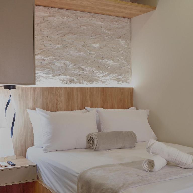 One Apartments Lleras - Superior Double Room - 5