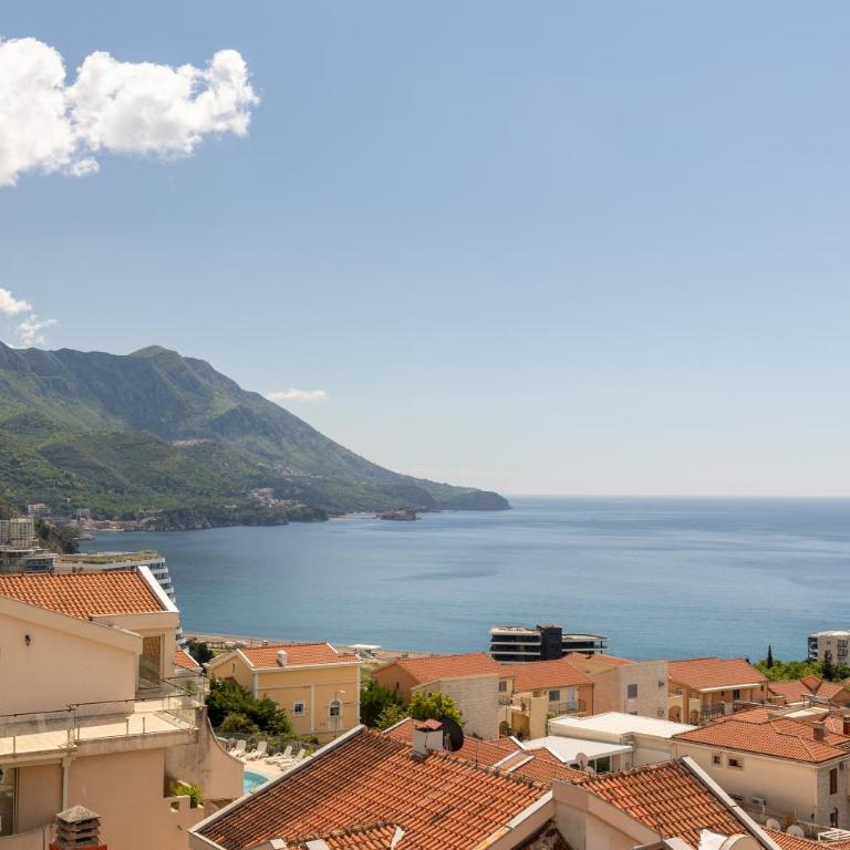 The Royal Summer & Spa - Superior One-Bedroom Apartment with Balcony - 10