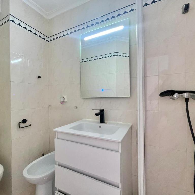 Torre Principado Seafront Studio - Estudio - 21