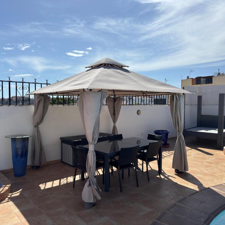 Large Villa in Maspalomas with Huge Private Pool, Jacuzzi & Gym - Villa with Private Pool - 15