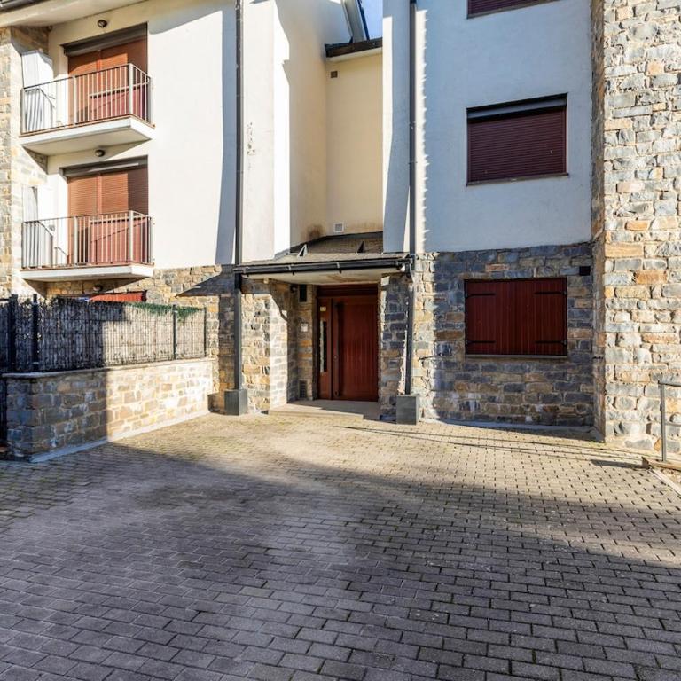 Tu Hogar en el Pirineo Aventura y Montaña - Two-Bedroom Apartment with Balcony - 20