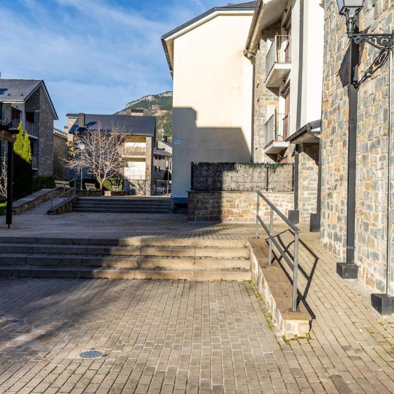 Tu Hogar en el Pirineo Aventura y Montaña - Two-Bedroom Apartment with Balcony - 46