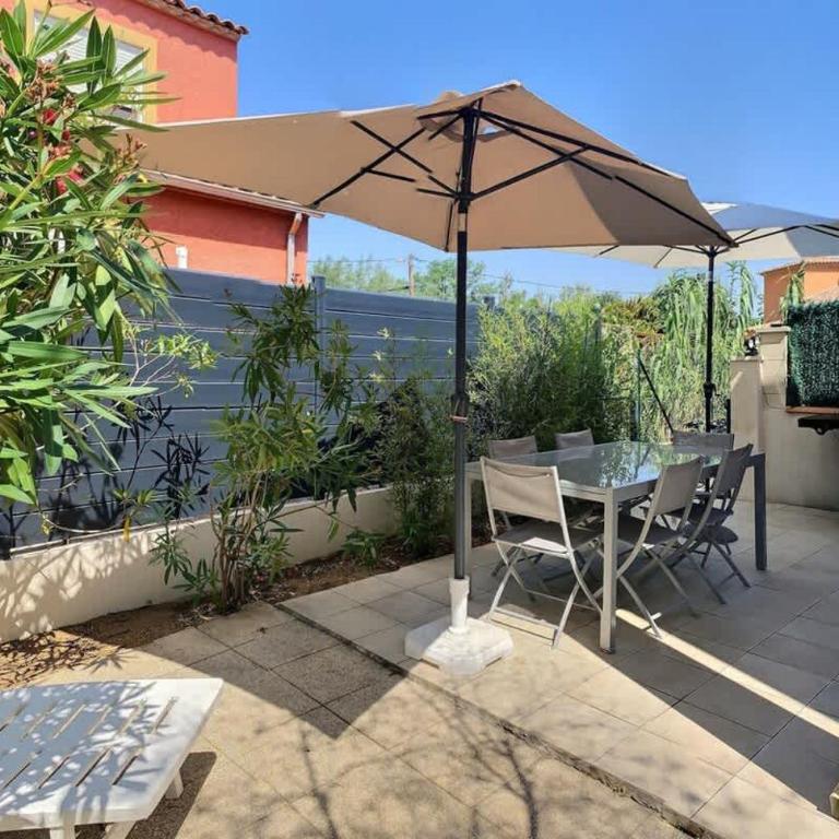 Agréable pavillon avec grande terrasse pour 6 personnes - Maison de Vacances - 1