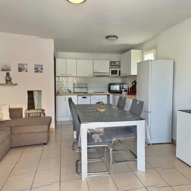 Agréable pavillon avec grande terrasse pour 6 personnes - Maison de Vacances - 10