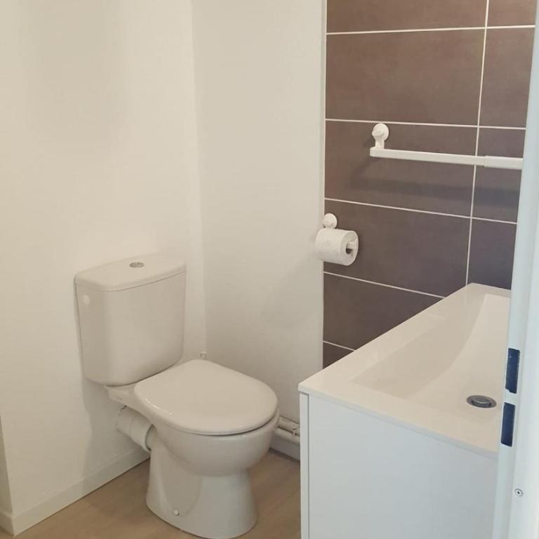 A 500m de la plage, pavillon confortable 6 personnes dans résidence recente - Maison de Vacances - 12