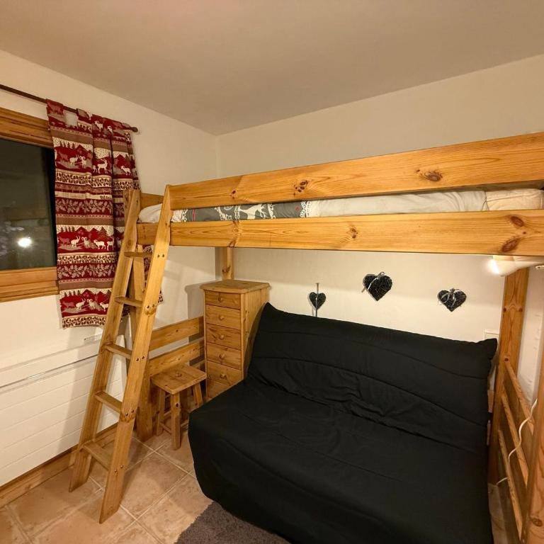 Appartement 4 pers, 10 min des Saisies, vue montagnes - Two-Bedroom Apartment - 4