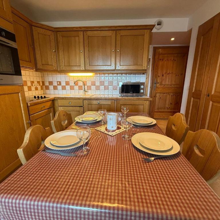 Appartement 4 pers, 10 min des Saisies, vue montagnes - Two-Bedroom Apartment - 5