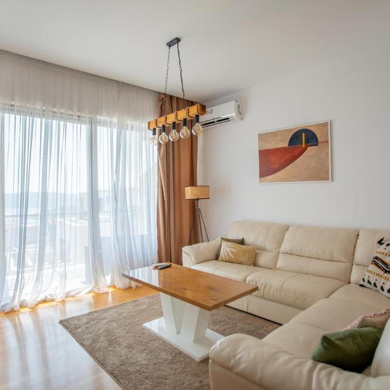 The Royal Summer & Spa - Deluxe One-Bedroom Apartment with Ocean View - 1