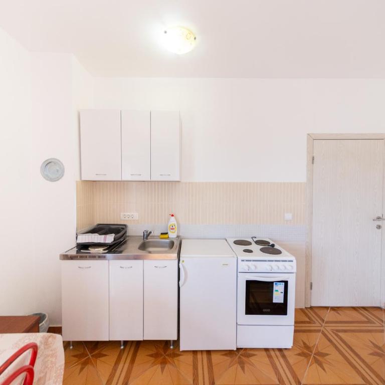 King`s Heaven Apartments - Studio - 5