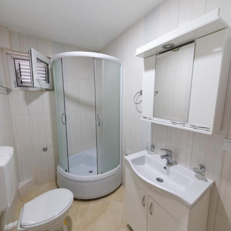King`s Heaven Apartments - Studio - 4