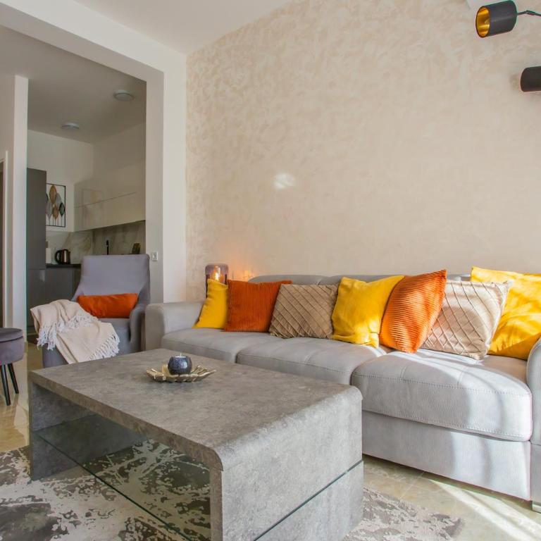 The Royal Summer & Spa - One-Bedroom Apartment with Sea View - 6