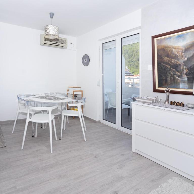 Central comfy apartment - Apartman sa 1 Spavaćom Sobom - 7