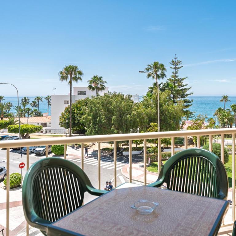 Apartamentos Solset Nerja - Apartamento de 2 dormitorios con terraza y vistas al mar - 1