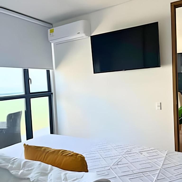 Stuning view to Walled city & Beach, King size bed - Two-Bedroom Apartment with Terrace and Sea View - 5