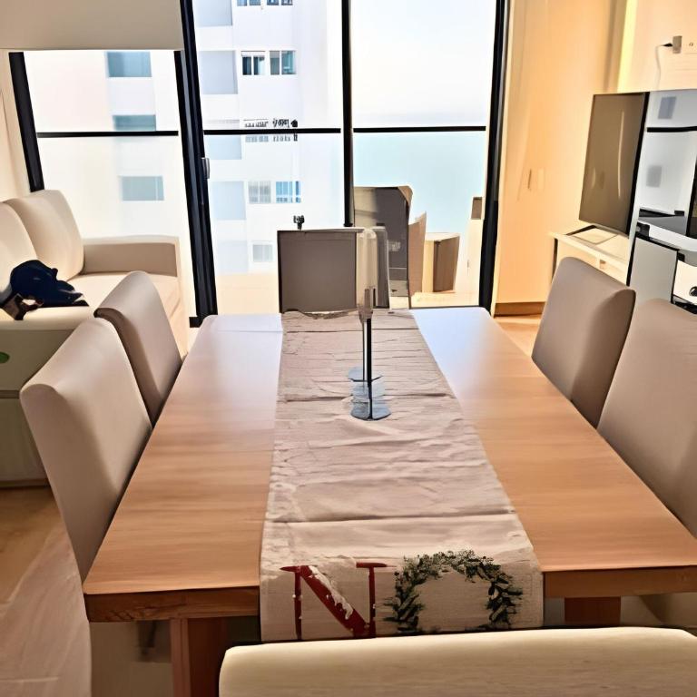 Stuning view to Walled city & Beach, King size bed - Two-Bedroom Apartment with Terrace and Sea View - 16