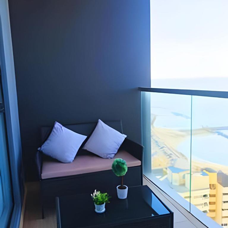 Brand New, 3blocks from Walled C, Stunning Views - Apartment - 51