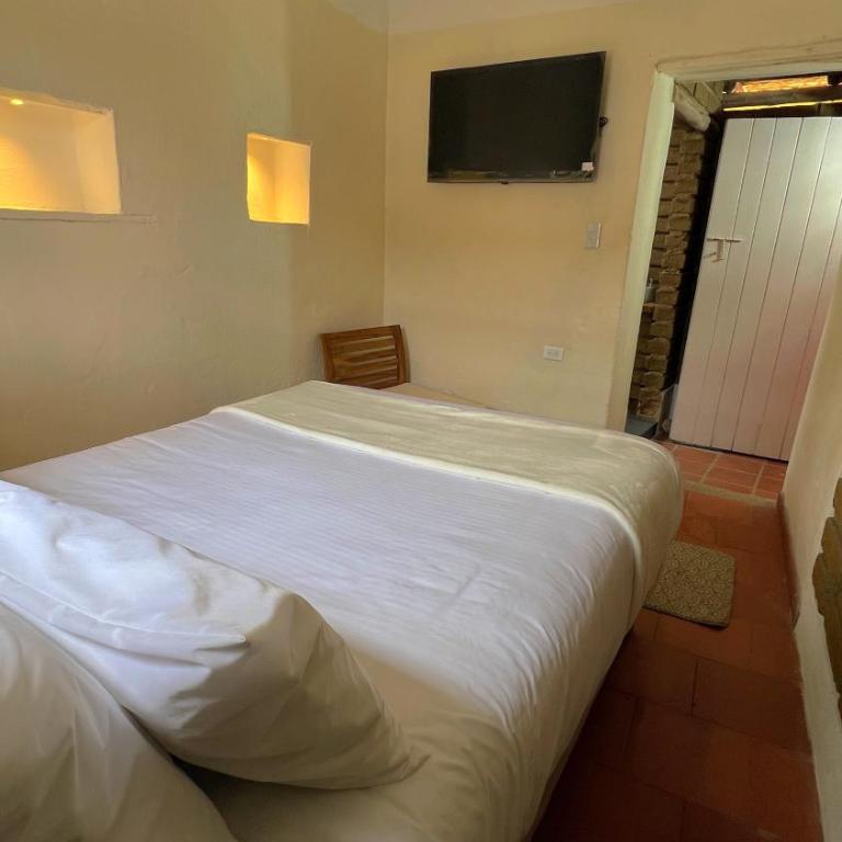 Hotel Casa Amalia - Standard Queen Room - 2