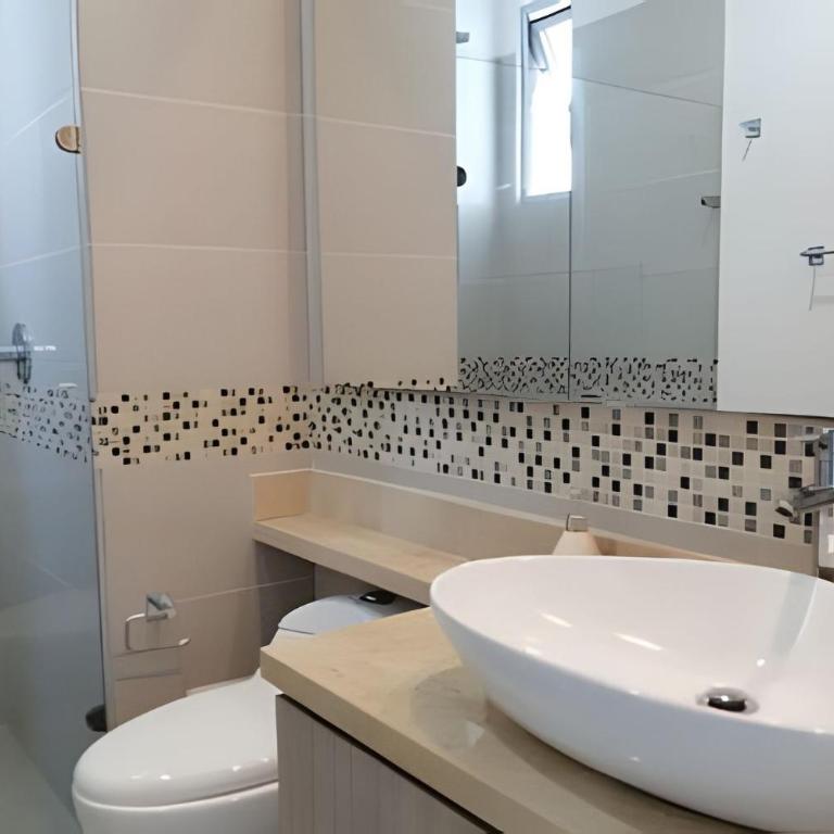 Luxury & Spectacular View in Laguito - Two-Bedroom Apartment with Balcony and Sea View - 16