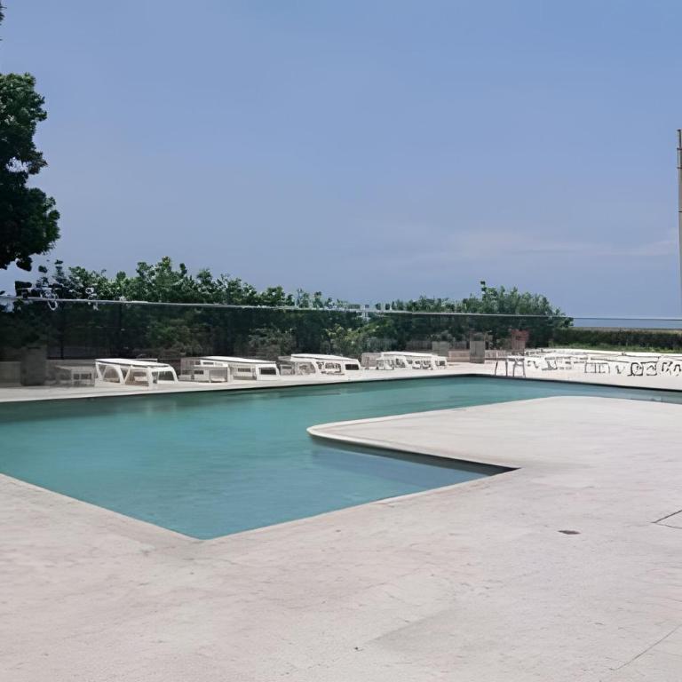 Luxury & Spectacular View in Laguito - Two-Bedroom Apartment with Balcony and Sea View - 33