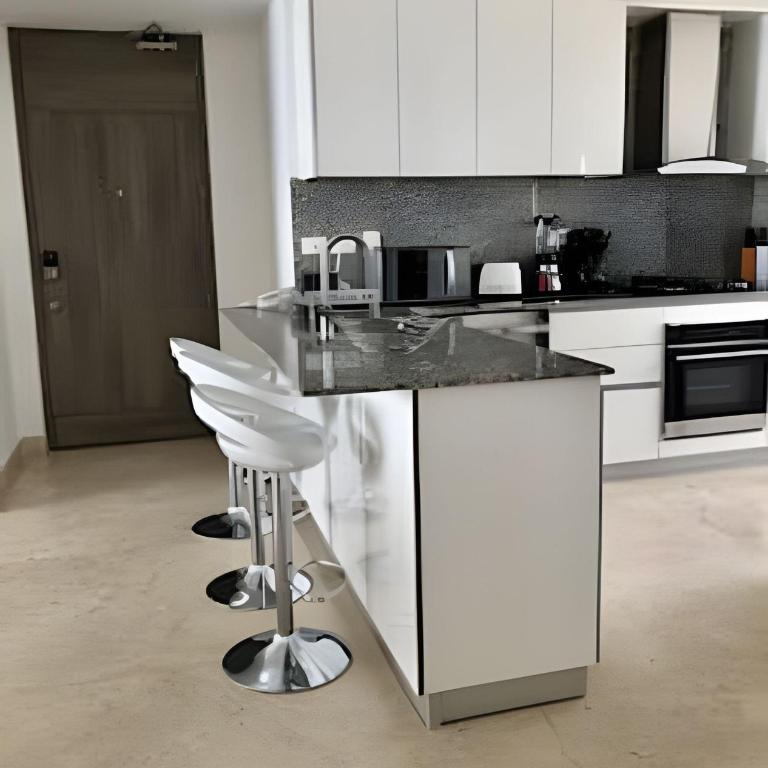 Breathtaking ocean view, central location - Two-Bedroom Deluxe Apartment with Ocean View - 2