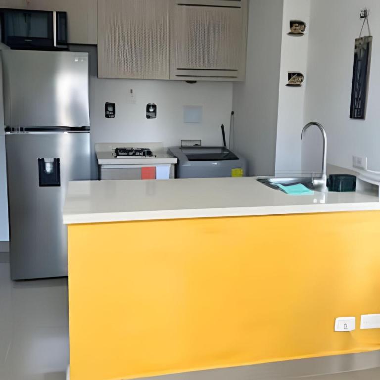 Charming Loft near the Beach - Deluxe One-Bedroom Apartment - 27