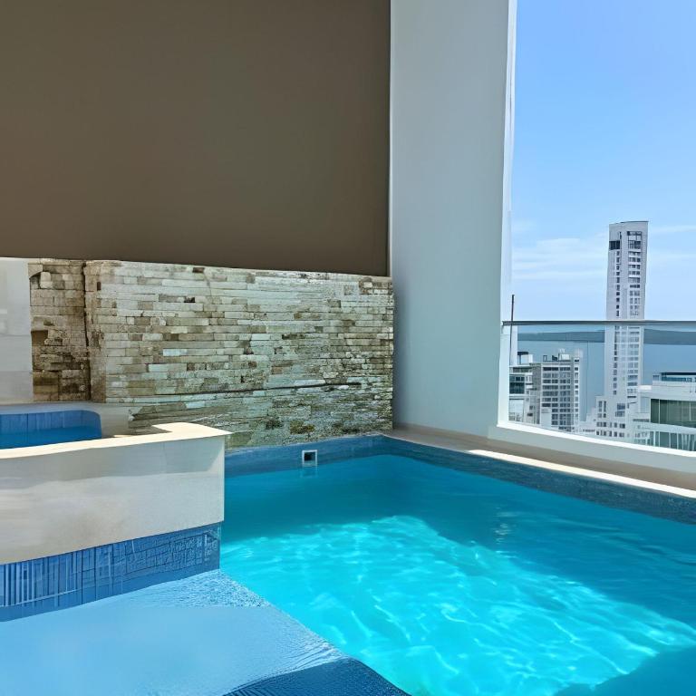 Charming Loft near the Beach - Deluxe One-Bedroom Apartment - 35